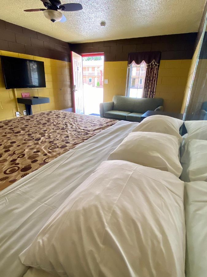 Savannah Inn And Suites Savannah Port Area Port Wentworth Eksteriør billede