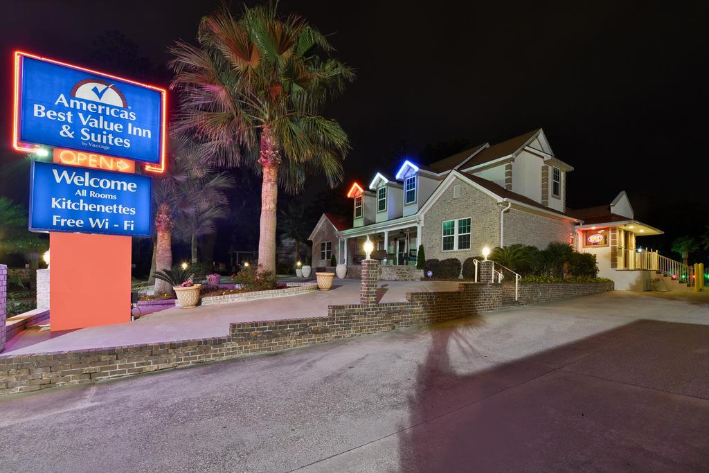 Savannah Inn And Suites Savannah Port Area Port Wentworth Eksteriør billede