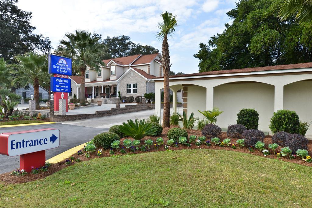 Savannah Inn And Suites Savannah Port Area Port Wentworth Eksteriør billede